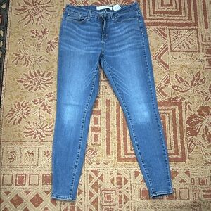 Signature by Levi Strauss Women's Blue Skinny Jeans